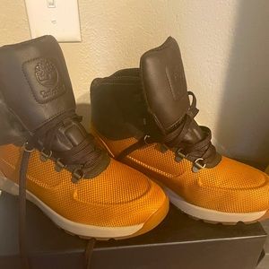 Excellent Used Condition (
 Men’s Timberland boots 🥾